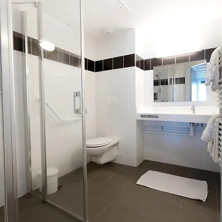 Hotel-club Et Locations Domaine De Port Aux Rocs *