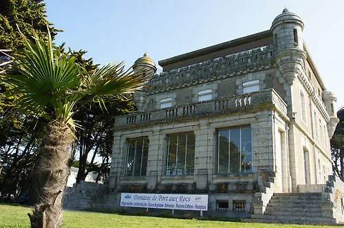 Hébergement de vacances Hotel-club Et Locations Domaine De Port Aux Rocs *